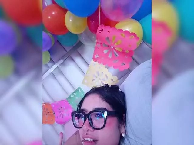 Freechat ArielMoore on BongaCams