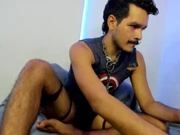 Freechat diemond_latinx98 on Chaturbate