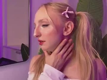 Freechat mayasnoww on Chaturbate