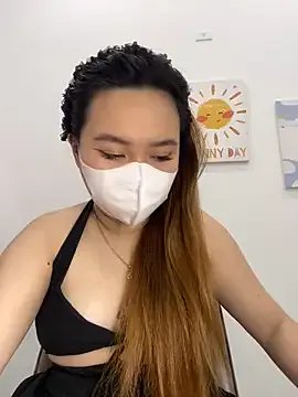 Freechat Almira6868 on StripChat