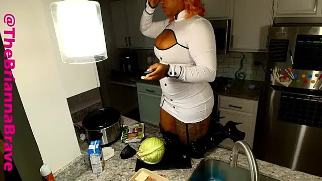 Freechat BriannaBrave on StripChat