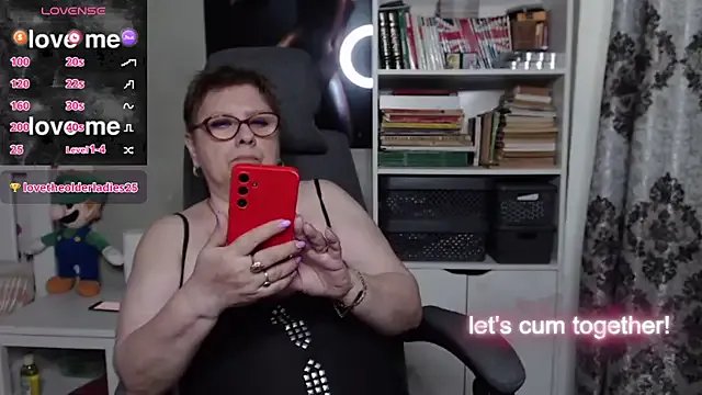 Freechat Mella4you on StripChat