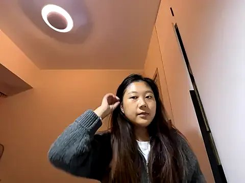 Freechat xena0501 on StripChat