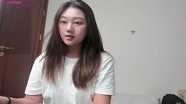 Freechat xena0501 on StripChat